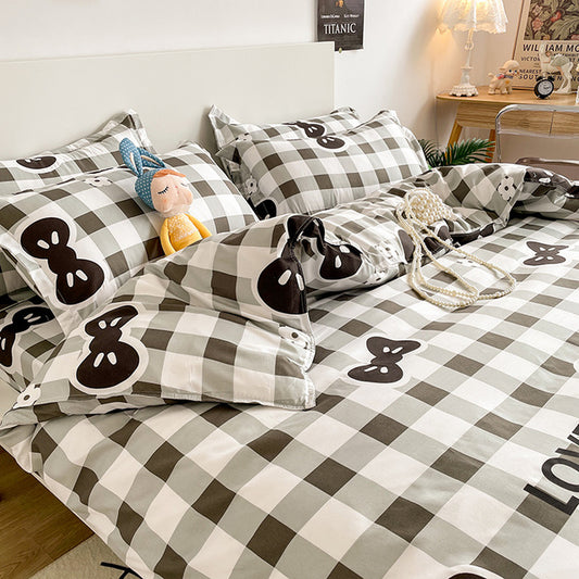 Black and white gingham bedding set