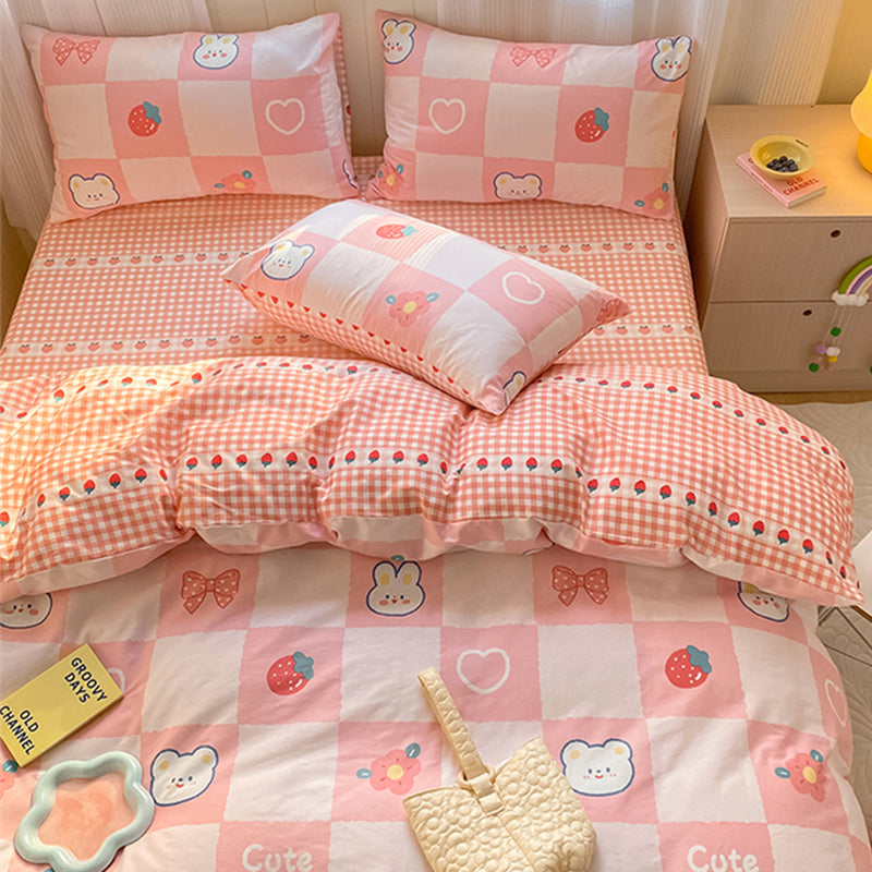 Checkered strawberry bedding set