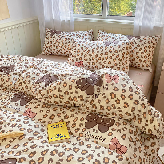Leopard print bedding set